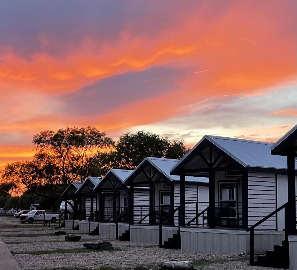 Htr Tx Hill Country Campground เคอร์วิลล์ ภายนอก รูปภาพ